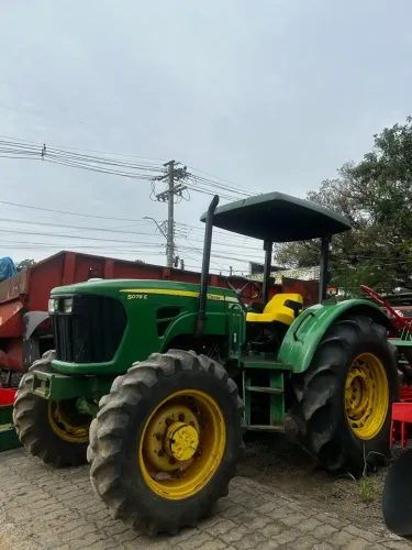 Trator John Deere Usado