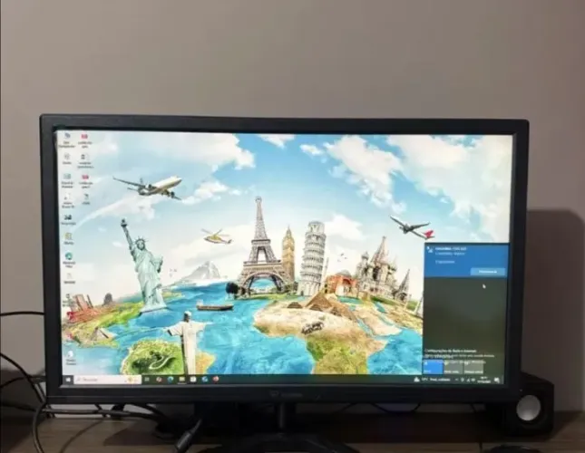 Monitor 24 Pol Full HD Ótimo Estado - Ideal para Estudo, Trabalho e Jogos"