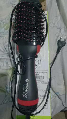 Vendo escova secadora nova 