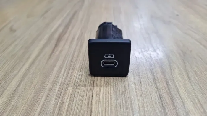 Conector Usb-c Land Rover Discovery Sport 