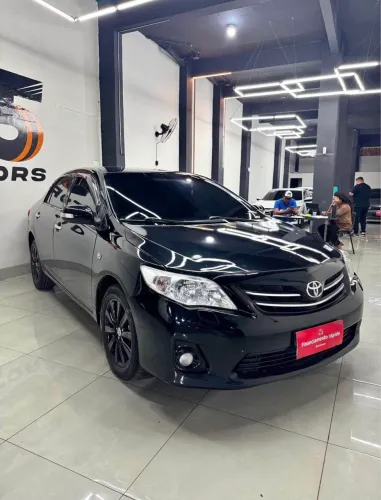 Toyota Corolla Altis 2.0 Flex 16V Aut. 2012