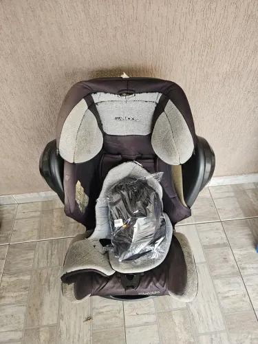 Cadeirinha infantil de carro marca kiddo