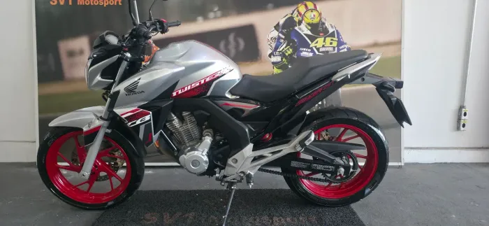 Honda Twister 250 baixo km