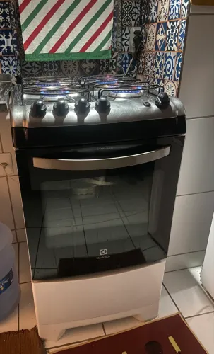 Vendo Fogão Eletrolux 4 Bocas 