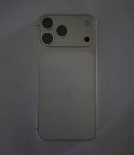 iPhone 17 Pro Max 256GB Branco Prateado