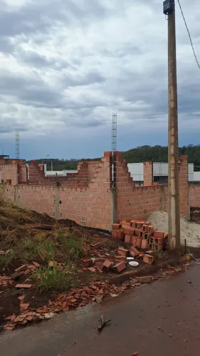 Pedreiro disponível
