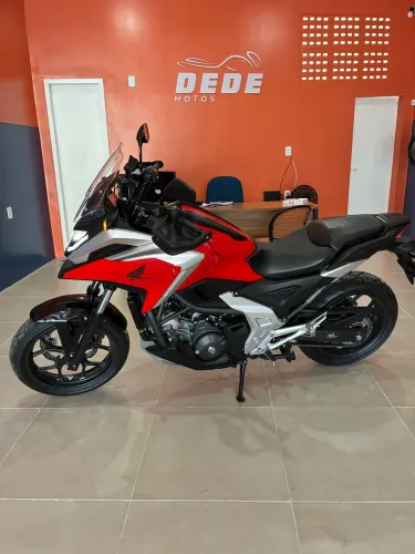 NC 750X MOTO ZERA 1600 KM RODADO SÓ