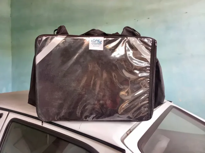 BAG USADA APENAS 1 VEZ , SEM MARCA DE USO.