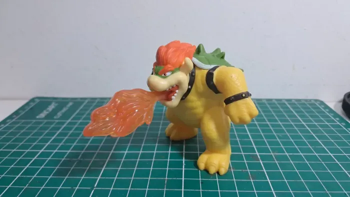Bowser do Super Mario brinde do McDonald's