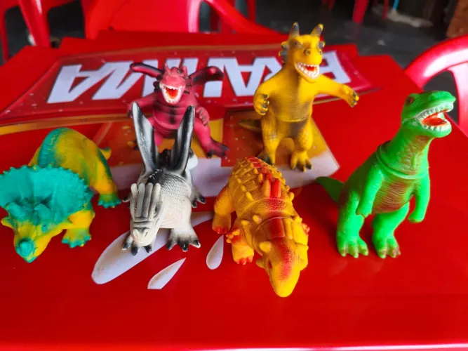 Kit coleção de dinossauros/dragão