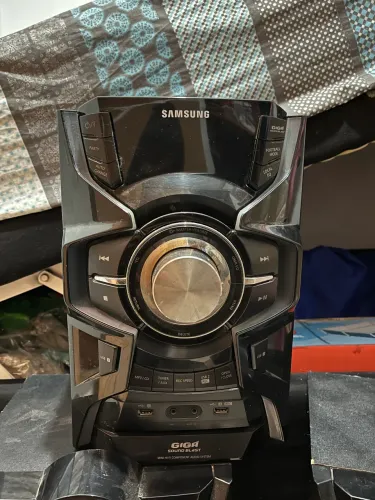 Som giga sound blast 750w