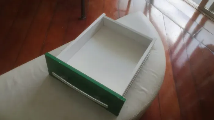 Gavetas tenho 3 iguais