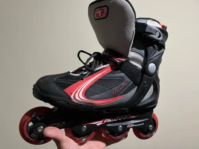Roller TRAXART FASTER tamanho 11 equivale ao 41 ao 43 