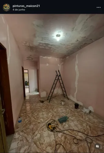 Faço serviço de pintura residencial e industrial