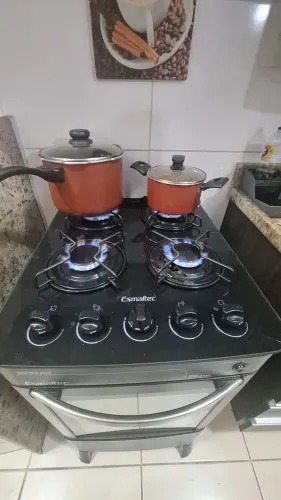 Vendo Fogão Esmaltec com Mesa de Vidro