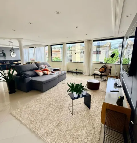 CASA TRIPLEX NO BAIRRO MOACIR BROTAS