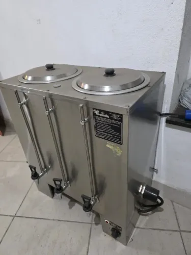 Cafeteira industrial usada