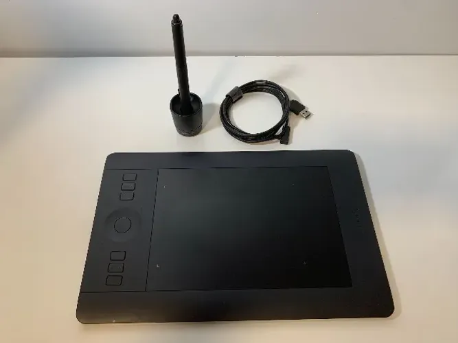 Mesa digitalizadora Wacom Intuos Pro S PTH 451