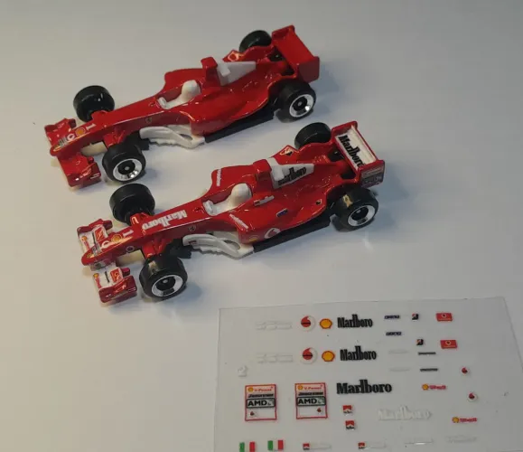 Adesivo para hotwheels ferrari f1 2004