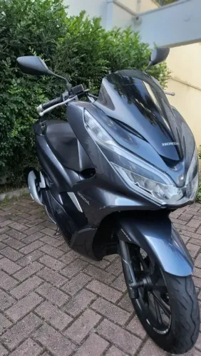 Vende se PCX 2021 km 33mil