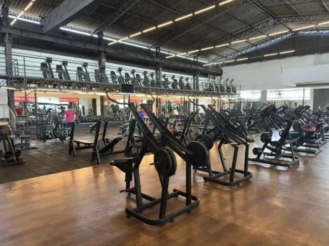 Venda de equipamentos de musculação... ( semi- novos)