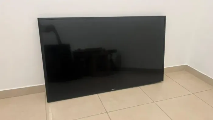 TV Samsung 49" Full HD UN49J5200 - Para Reparo / Retirada de Peças