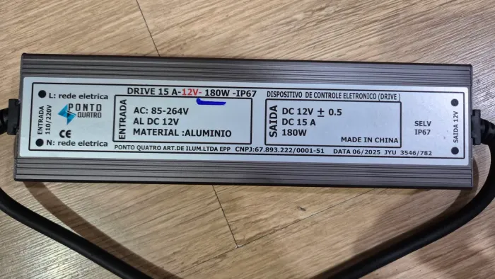 Drive/Fonte 12V 15A 180W IP67 para Fita LED - Bivolt Automático