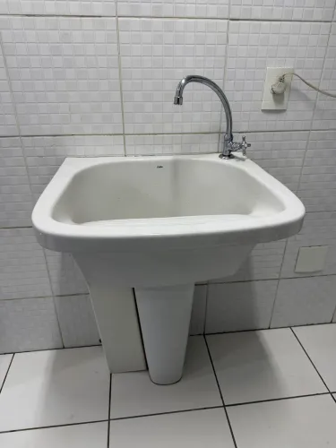 Tanque de louça branco 38 litros