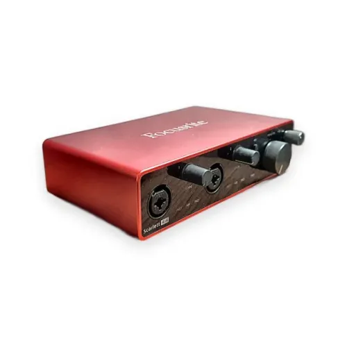 Interface de Áudio Focusrite Scarlett 4i4 3ª Geração - Completa na Caixa