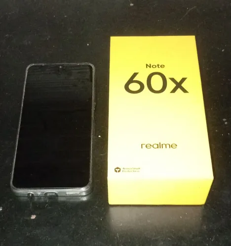 Vendo ou troco por uma geladeira palito, celular realme note 60 com 64 gigas de memória .