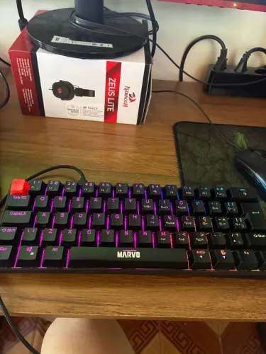 Teclado mecânico Marvo KG933G Switch vermelho LEIA O ANÚNCIO