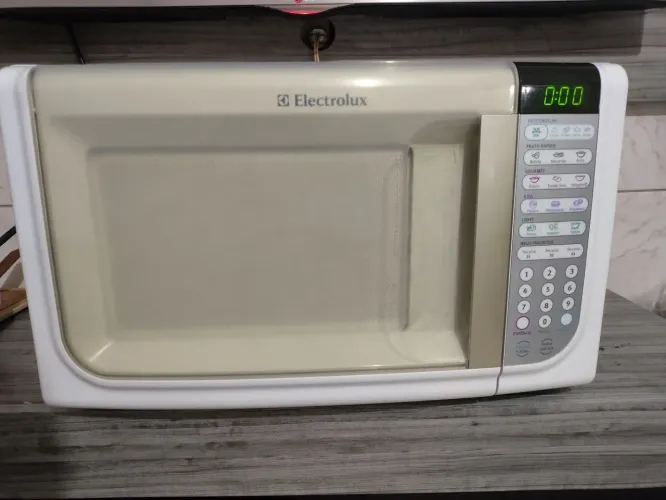 Microondas Electrolux,31L,110V, entrego e dou garantia