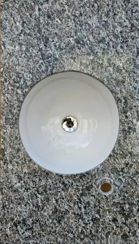 Bancada de Granito para Banheiro/Lavabo com Cuba de Louça