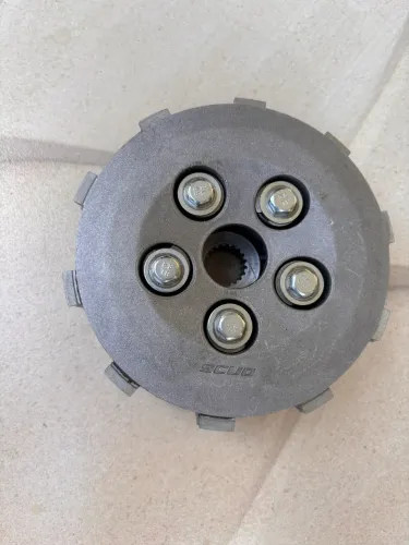Vendo kit embreagem scud cb 300 novo 
