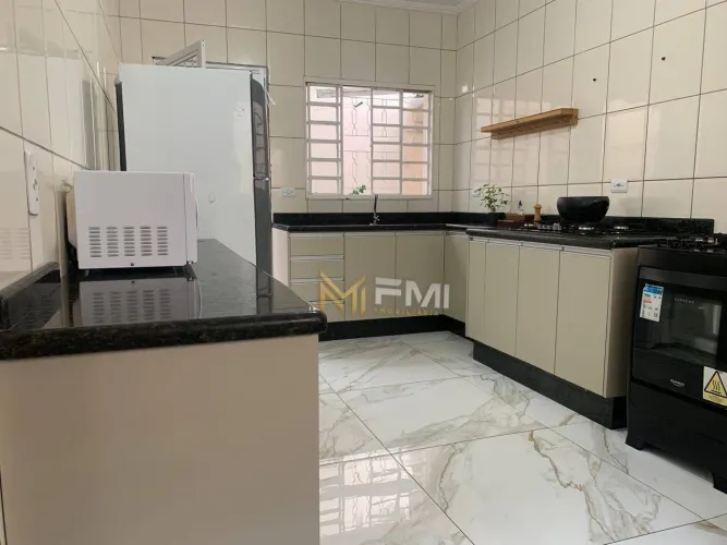 Sobrado com 3 dormitórios à venda, 220 m² por R$ 799.000 - Jardim Campos Verdes - Hortolân