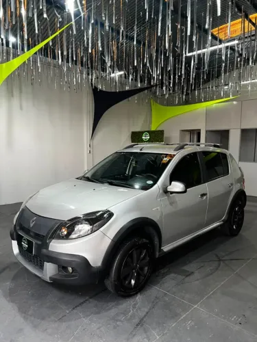 Renault Sandero Stepway Hi-flex 1.6 16V 5P 2012
