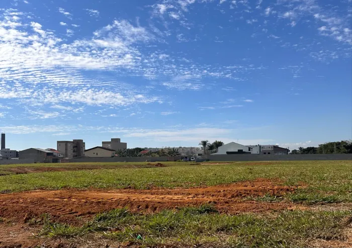 CONDOMÍNIO VILLA VENETO 200 m²