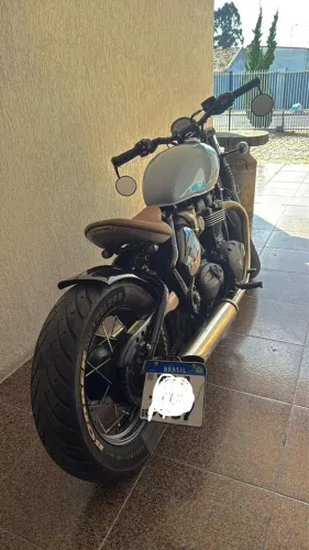 Triumph Bober 1200 - 24/25