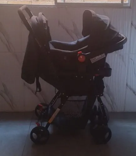 Carrinho De Passeio C/ Bebê Conforto Youturn Preto Maxi Baby