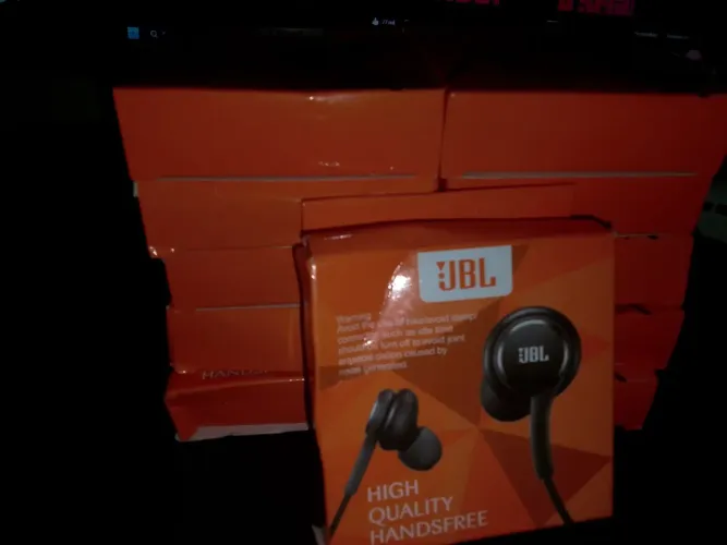 Lote 10 fones com fio JBL 
