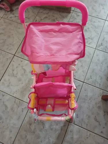 Carrinho de boneca duplo