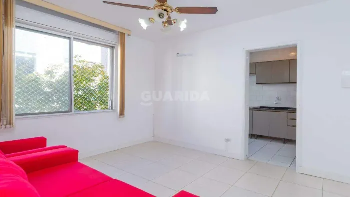 **Apartamento de 2 dormitórios para alugar no Cristal**
