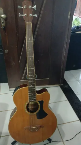 Baixo Acustico Eagle ( eletrico)