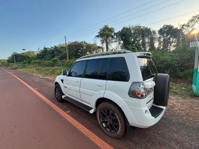 Mitsubishi Pajero TR4 2.0/ 2.0 Flex 16V 4X4 Mec. 2015