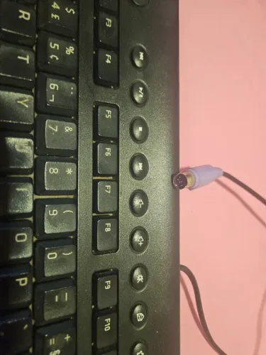 Teclado de computador - entrada ps2