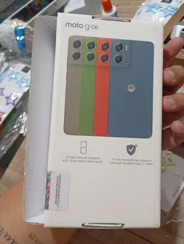 Celular moto g06