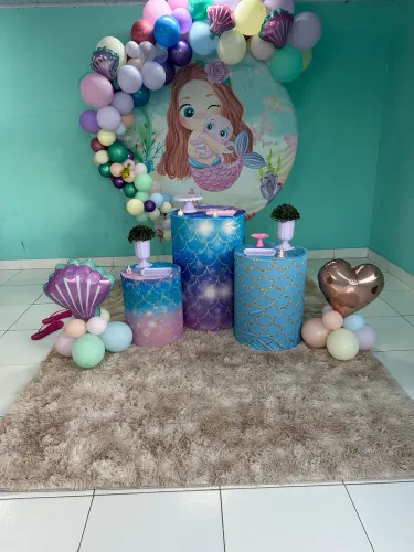Vende se capa de aniversário bebê sereia