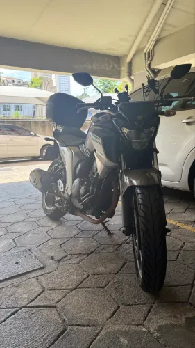 FZ25 2018/2019 baixa km