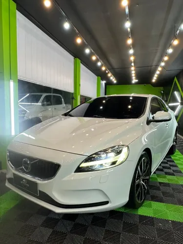 Volvo V40 T-4 Momentum 2.0 Aut. 2019