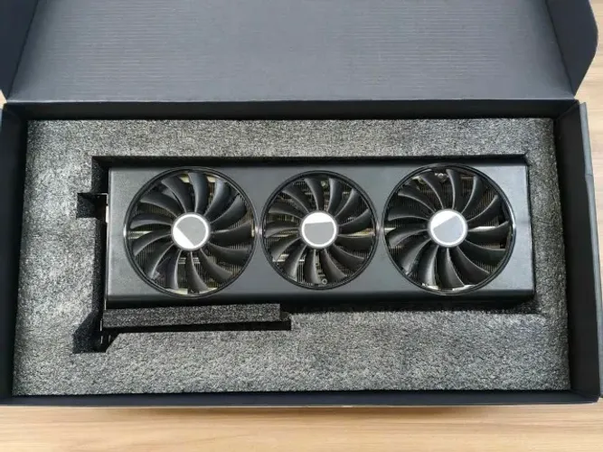 Placa de vídeo XFX RX 7800 XT 16gb, Fsr4 + NF